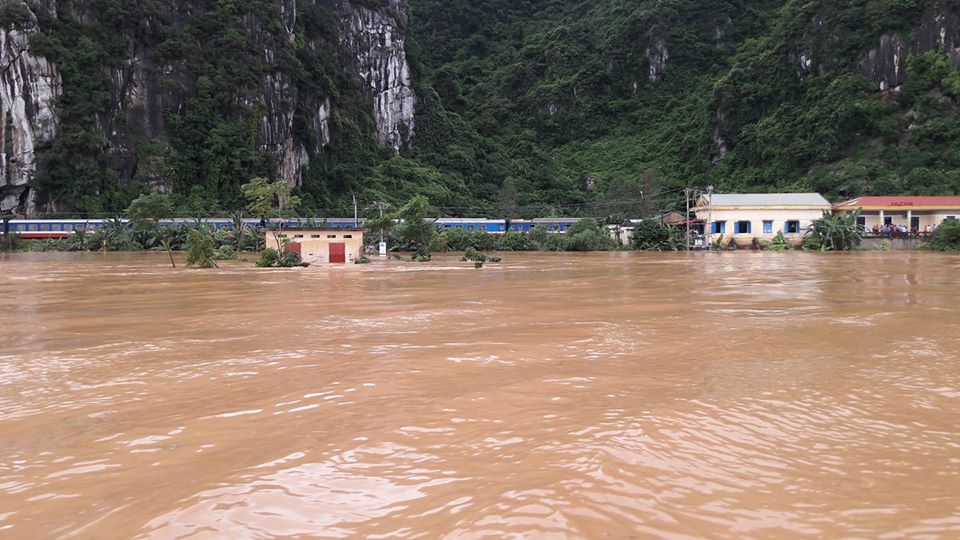 Ga L Sn huyn Qung Ninh b nc l bao vay nh Hi Sam